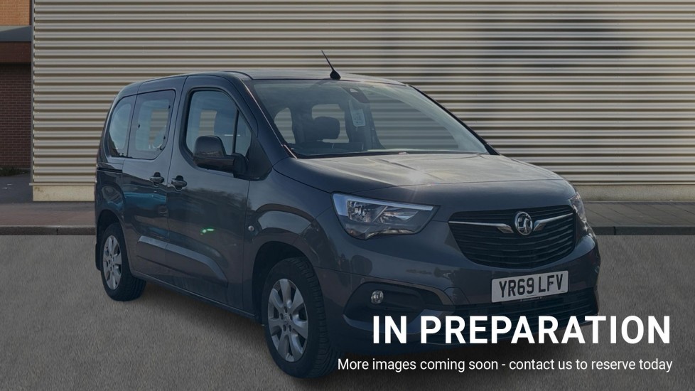 Main listing image - Vauxhall Combo Life