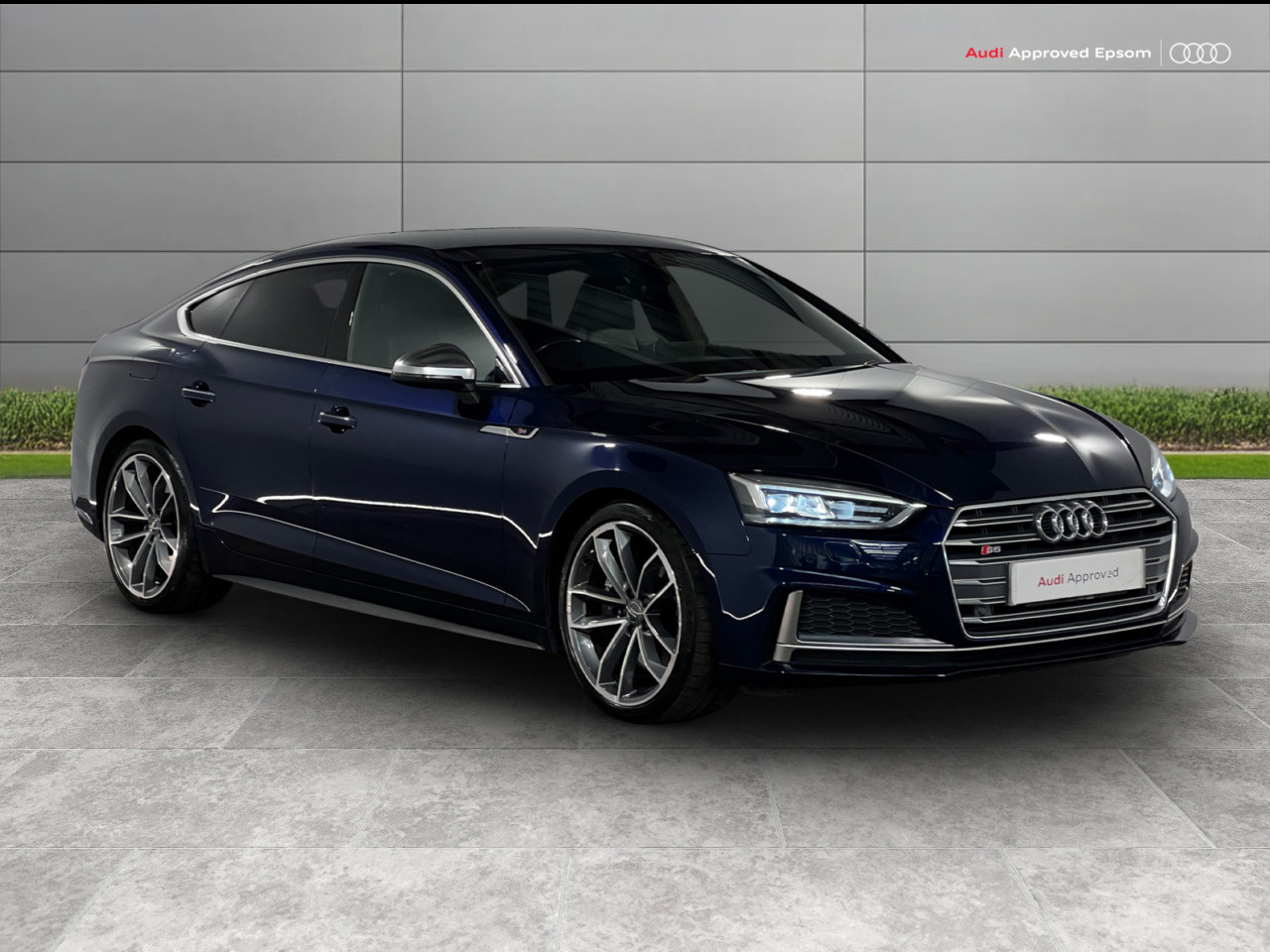 Main listing image - Audi S5