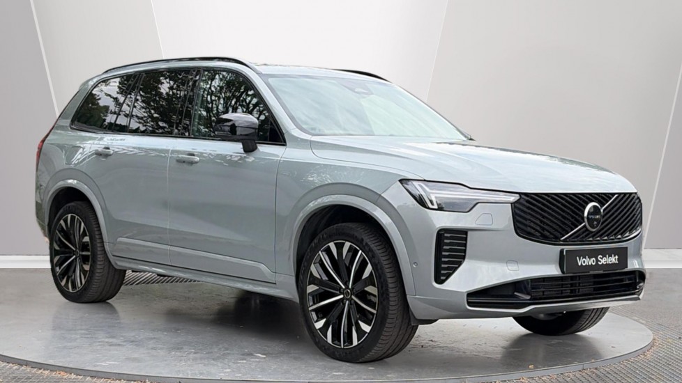Main listing image - Volvo XC90