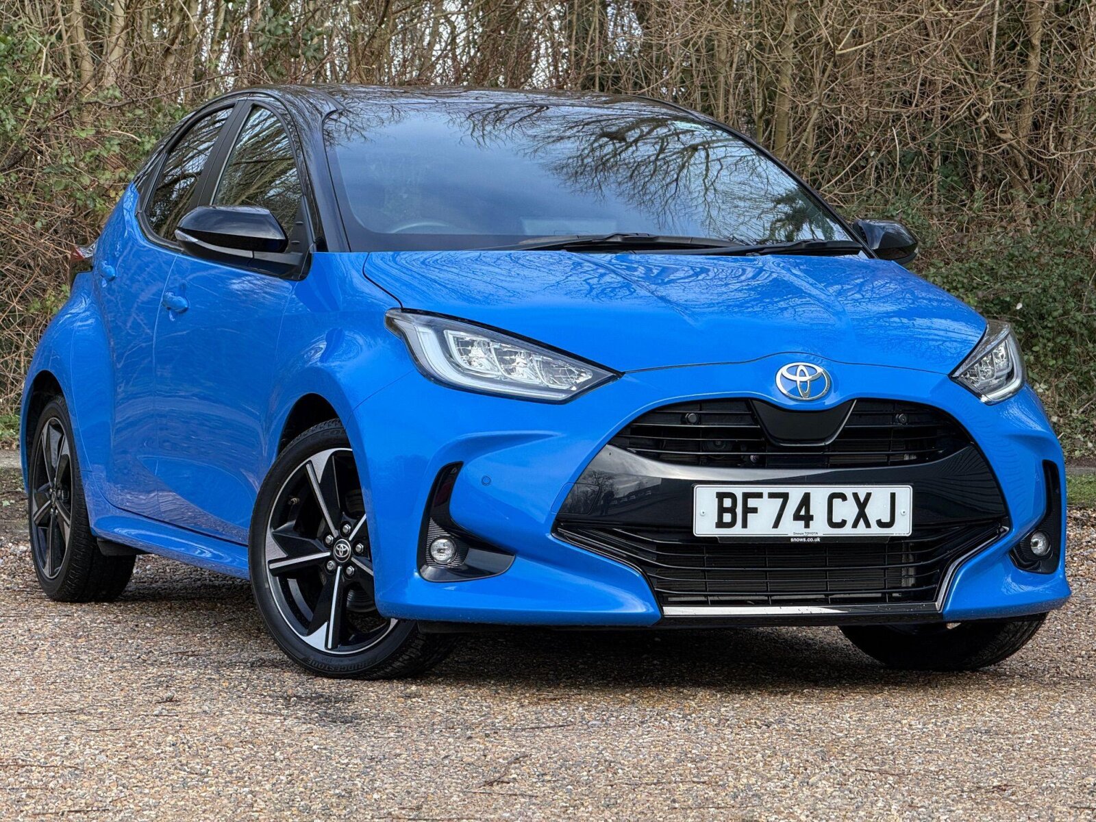 Main listing image - Toyota Yaris