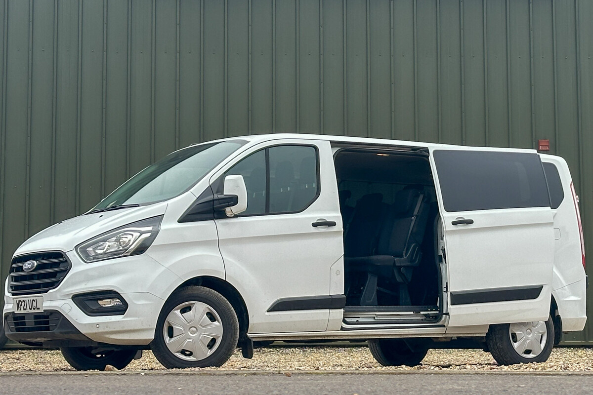 Main listing image - Ford Transit Custom