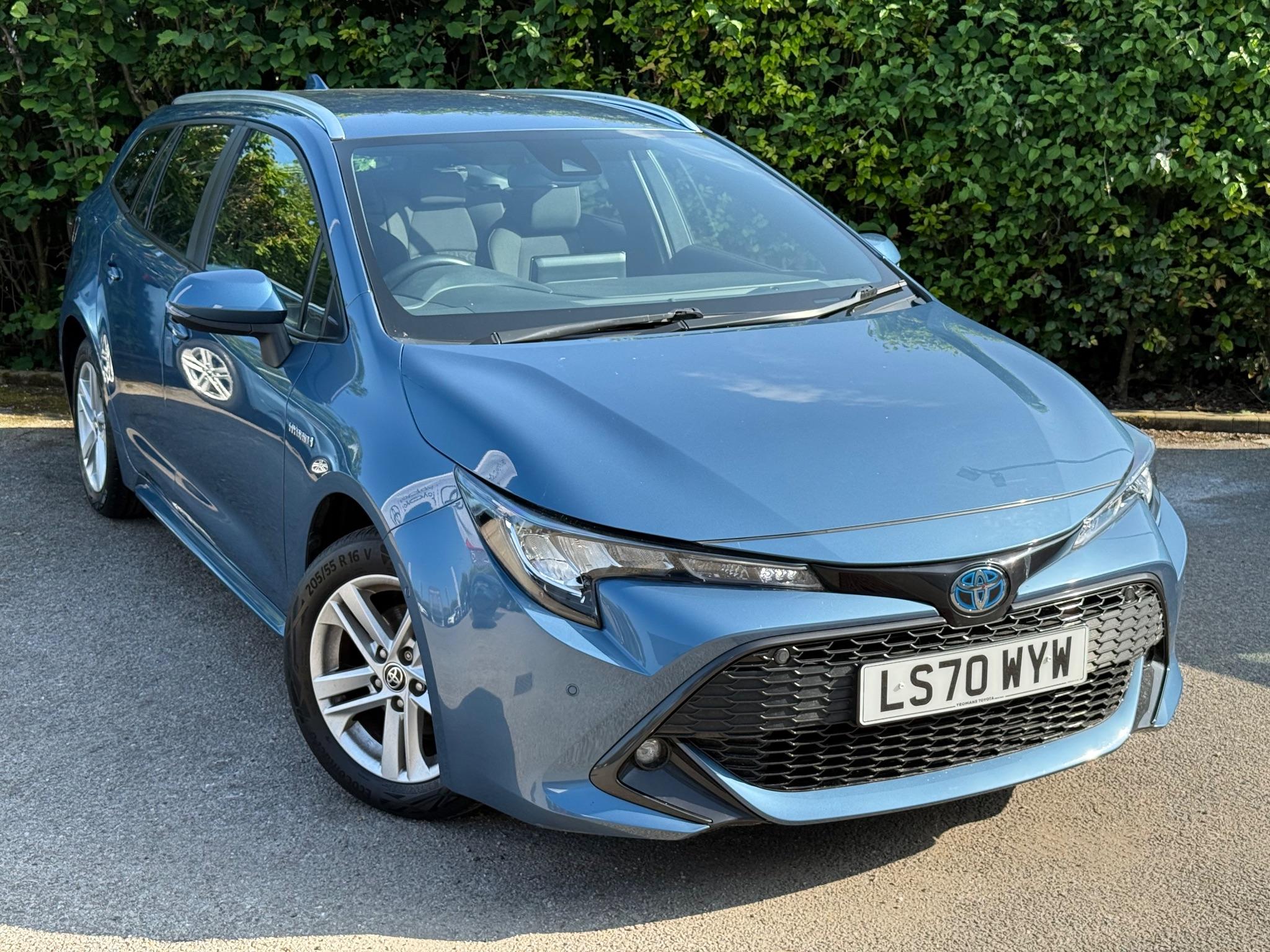 Main listing image - Toyota Corolla Touring Sport