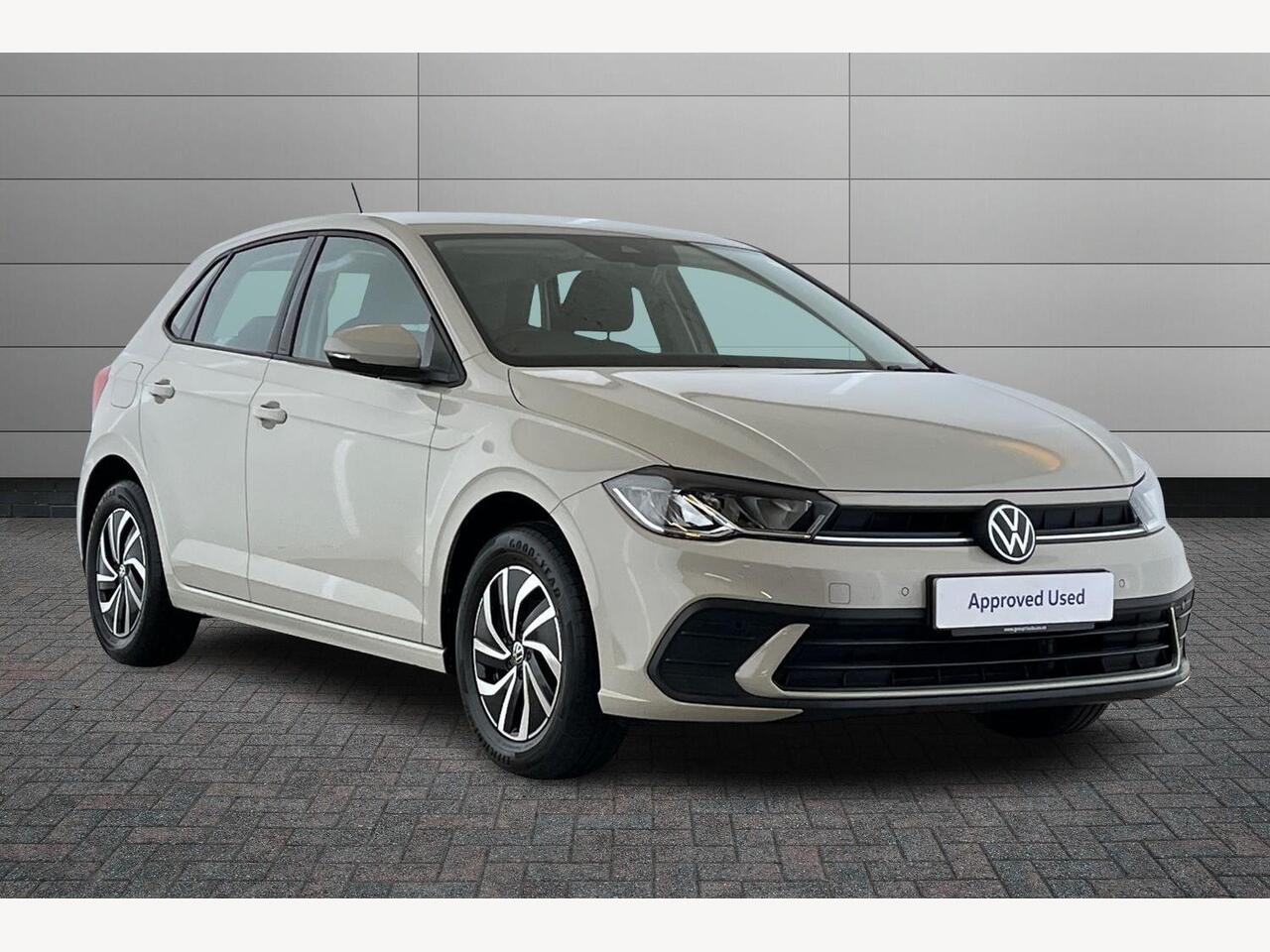 Main listing image - Volkswagen Polo