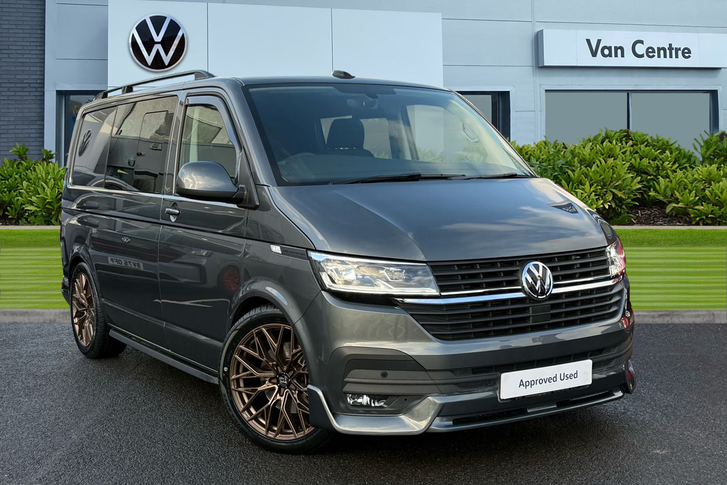 Main listing image - Volkswagen Transporter