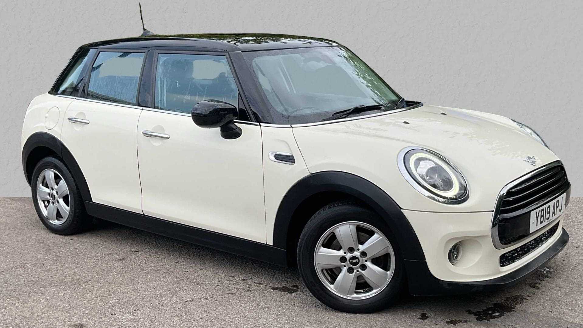 Main listing image - MINI Hatchback 5dr