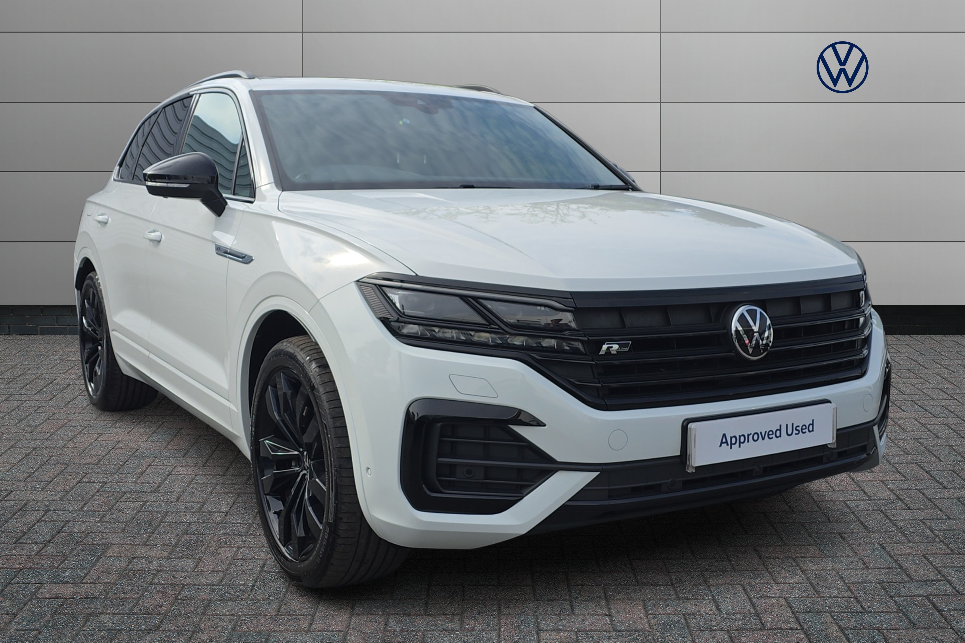 Main listing image - Volkswagen Touareg