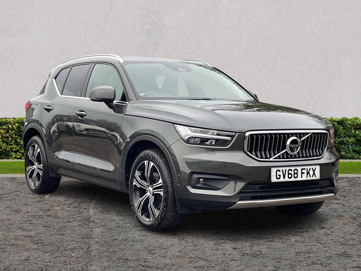 Main listing image - Volvo XC40