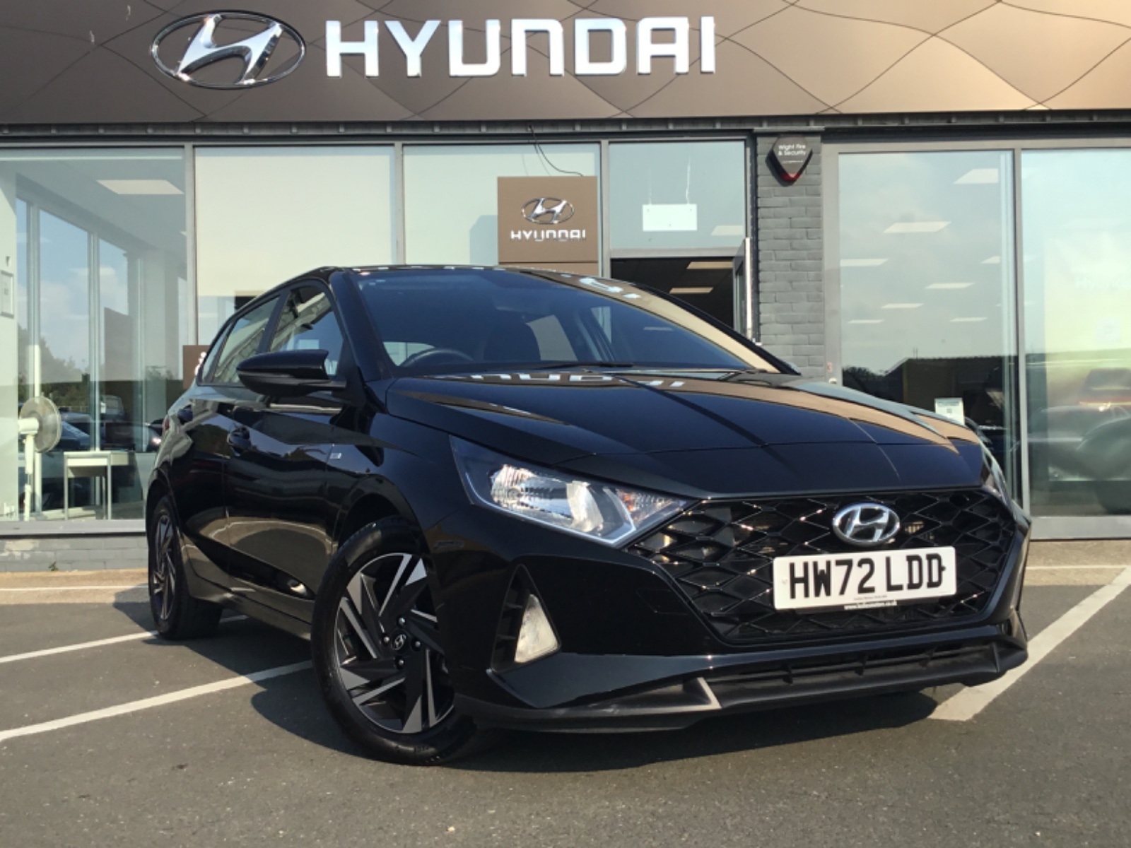 Main listing image - Hyundai i20