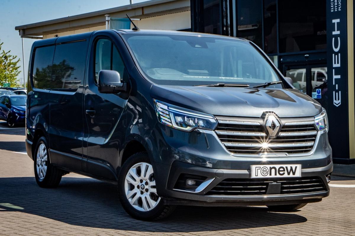 Main listing image - Renault Trafic
