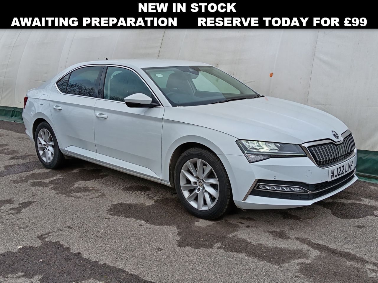 Main listing image - Skoda Superb