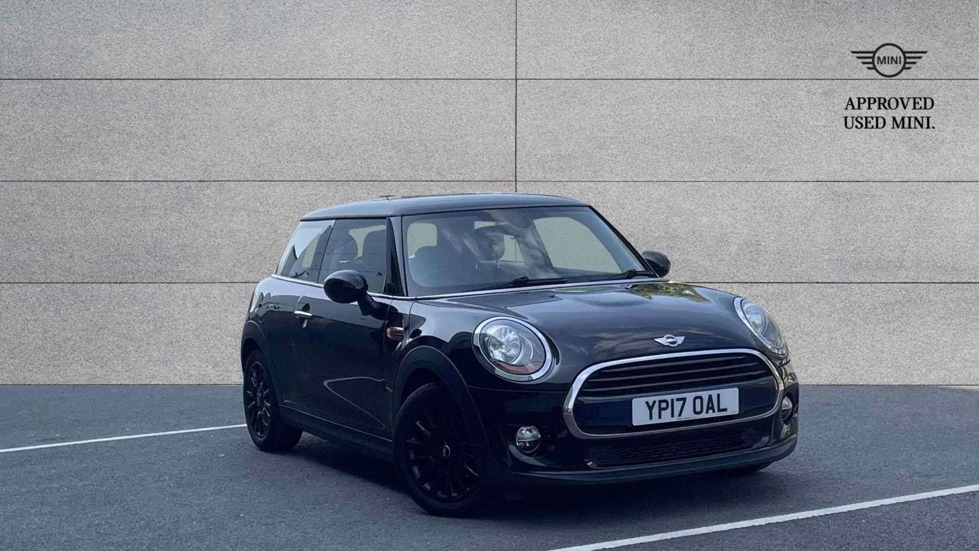 Main listing image - MINI Hatchback