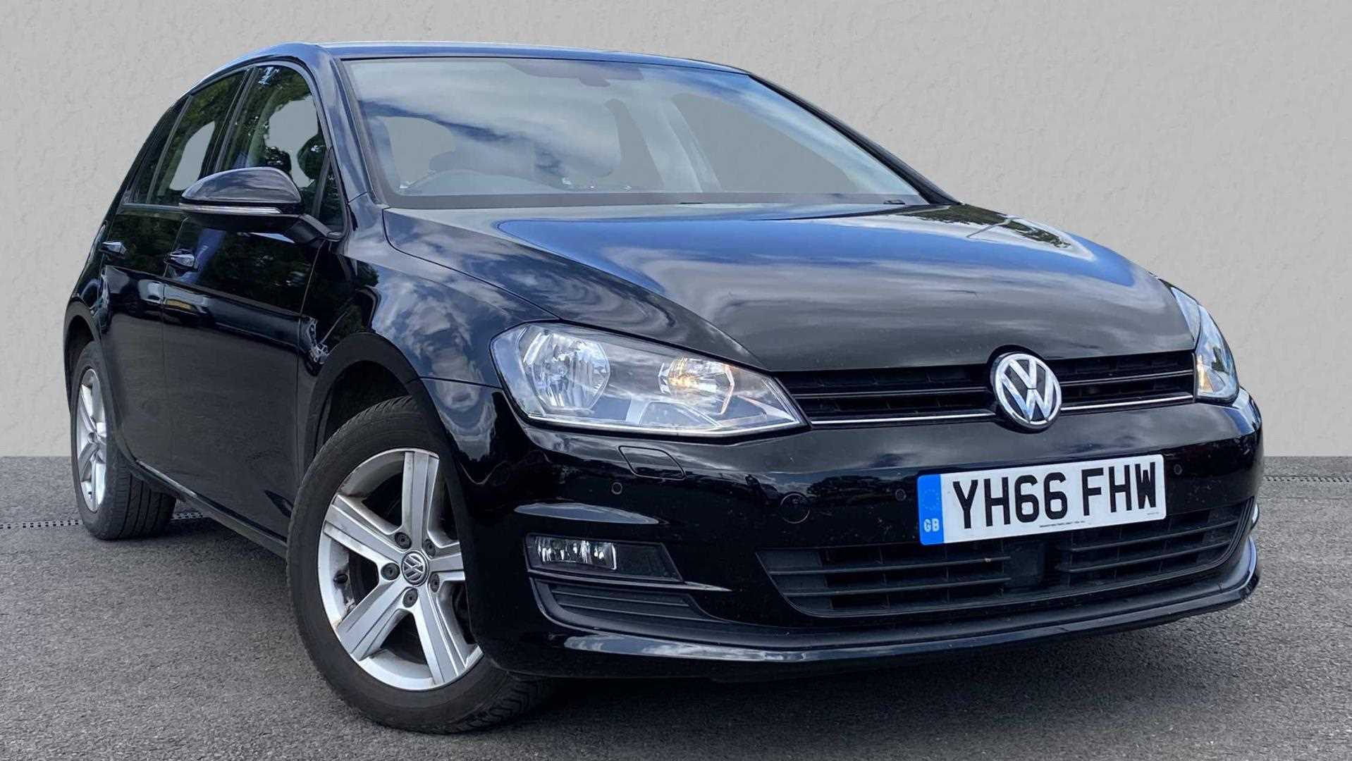 Main listing image - Volkswagen Golf