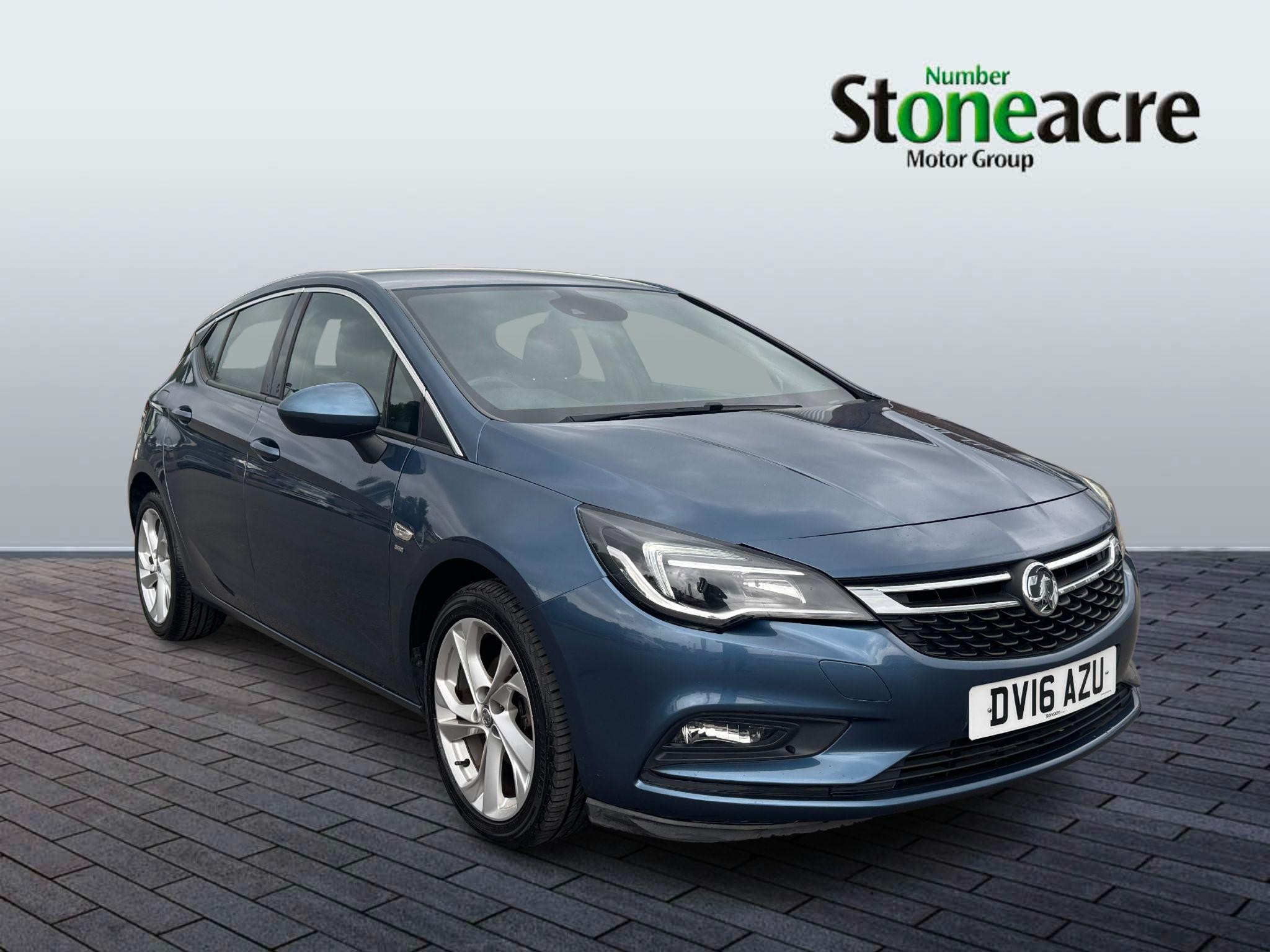 Main listing image - Vauxhall Astra