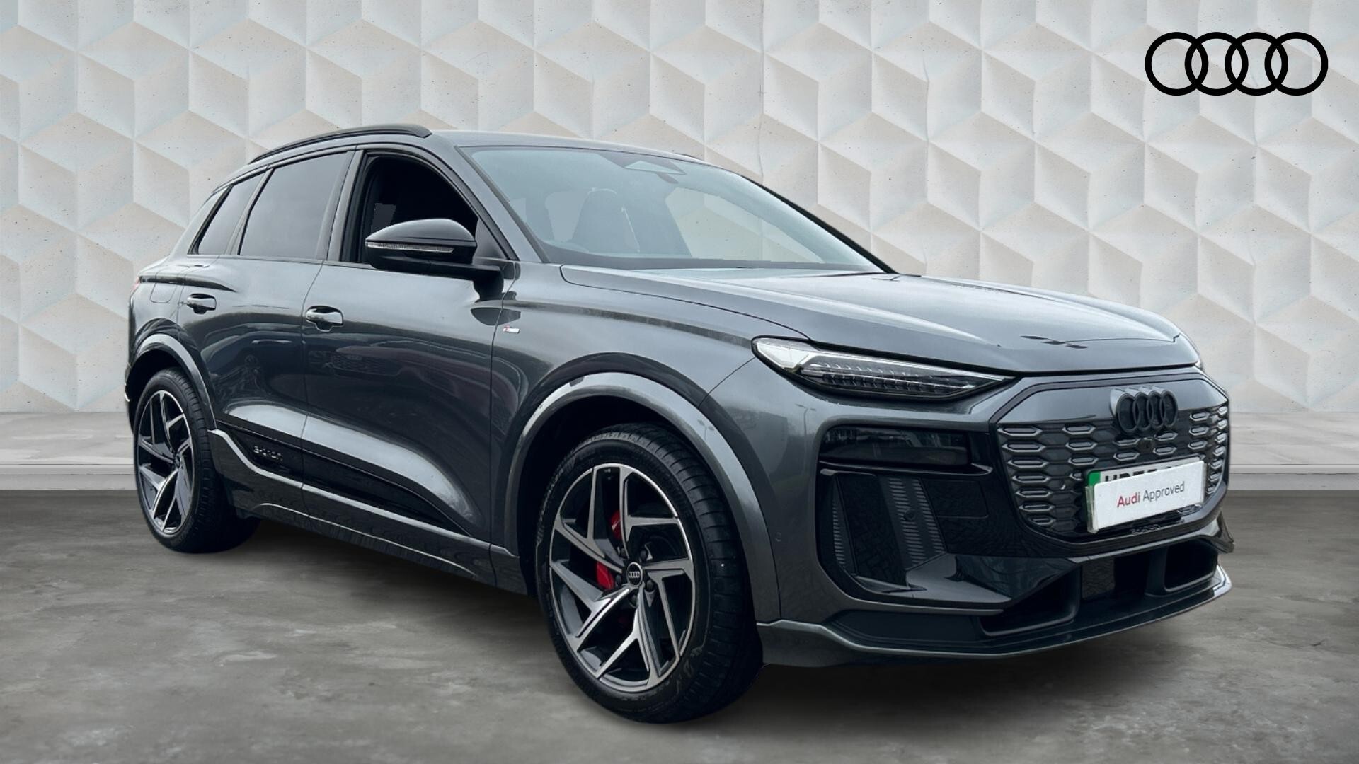 Main listing image - Audi Q6 e-tron
