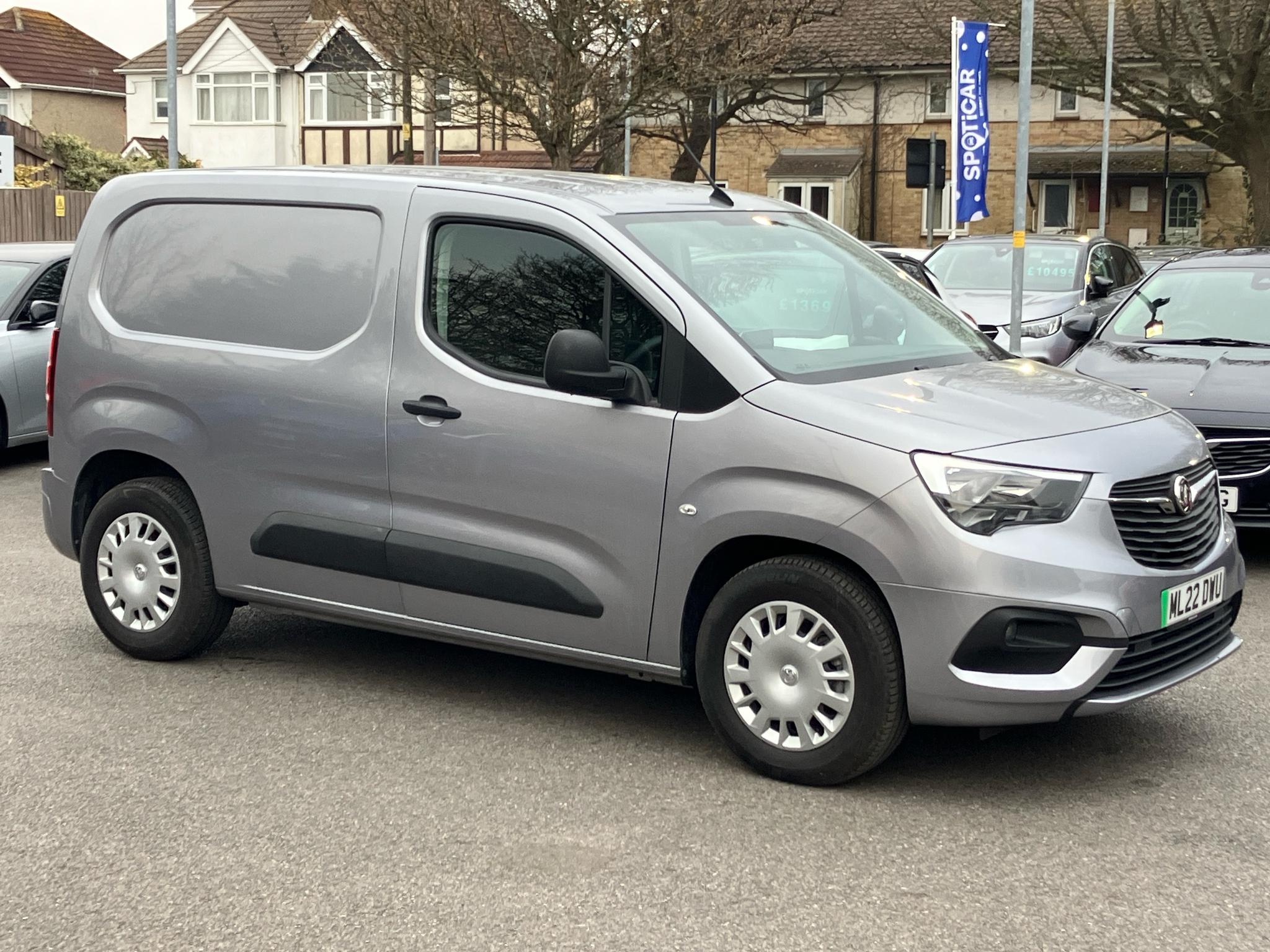 Main listing image - Vauxhall Combo Cargo-e