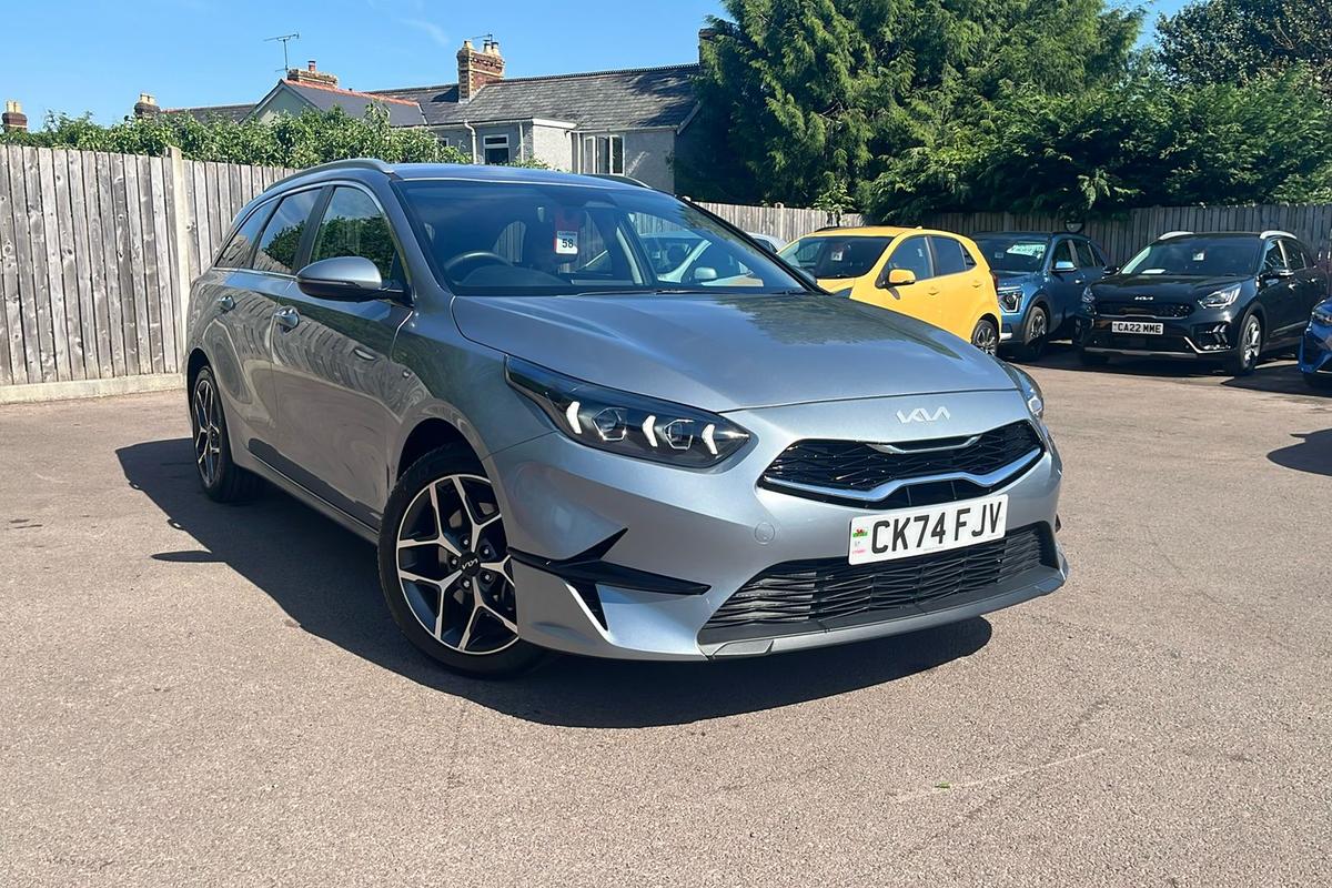 Main listing image - Kia Ceed SW