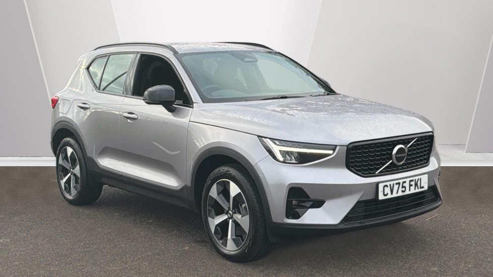 Main listing image - Volvo XC40