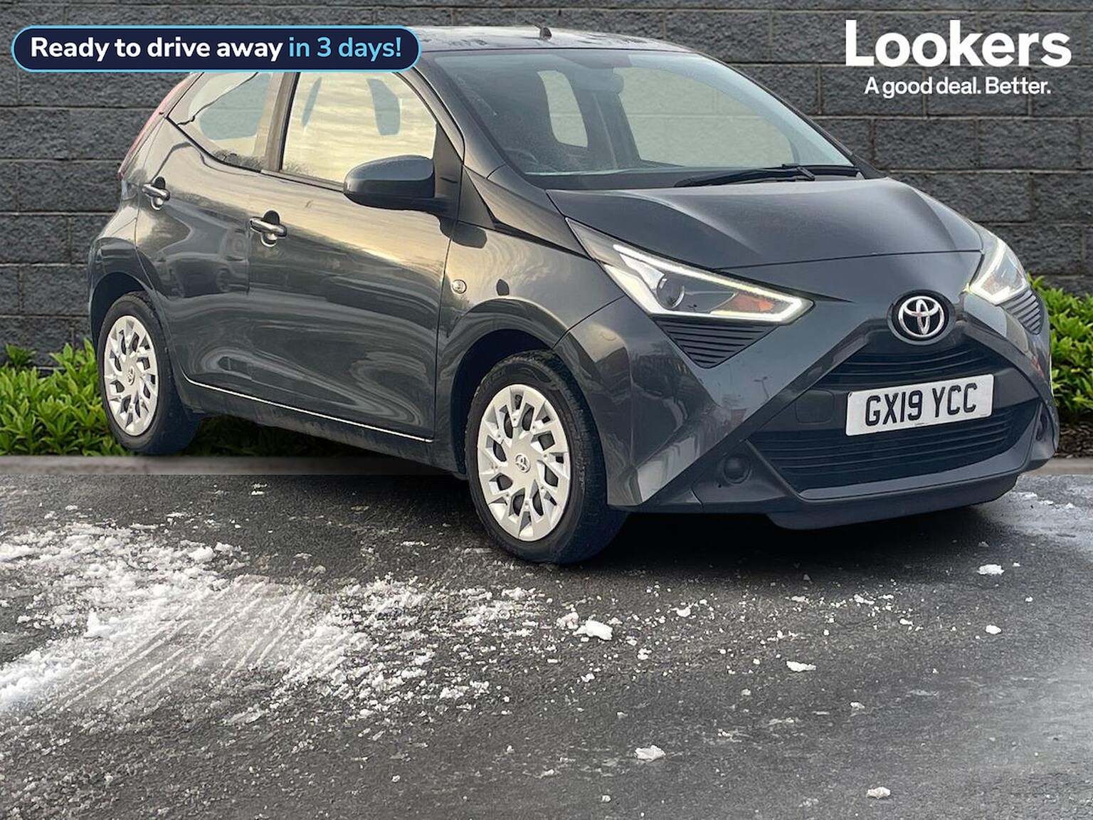 Main listing image - Toyota Aygo