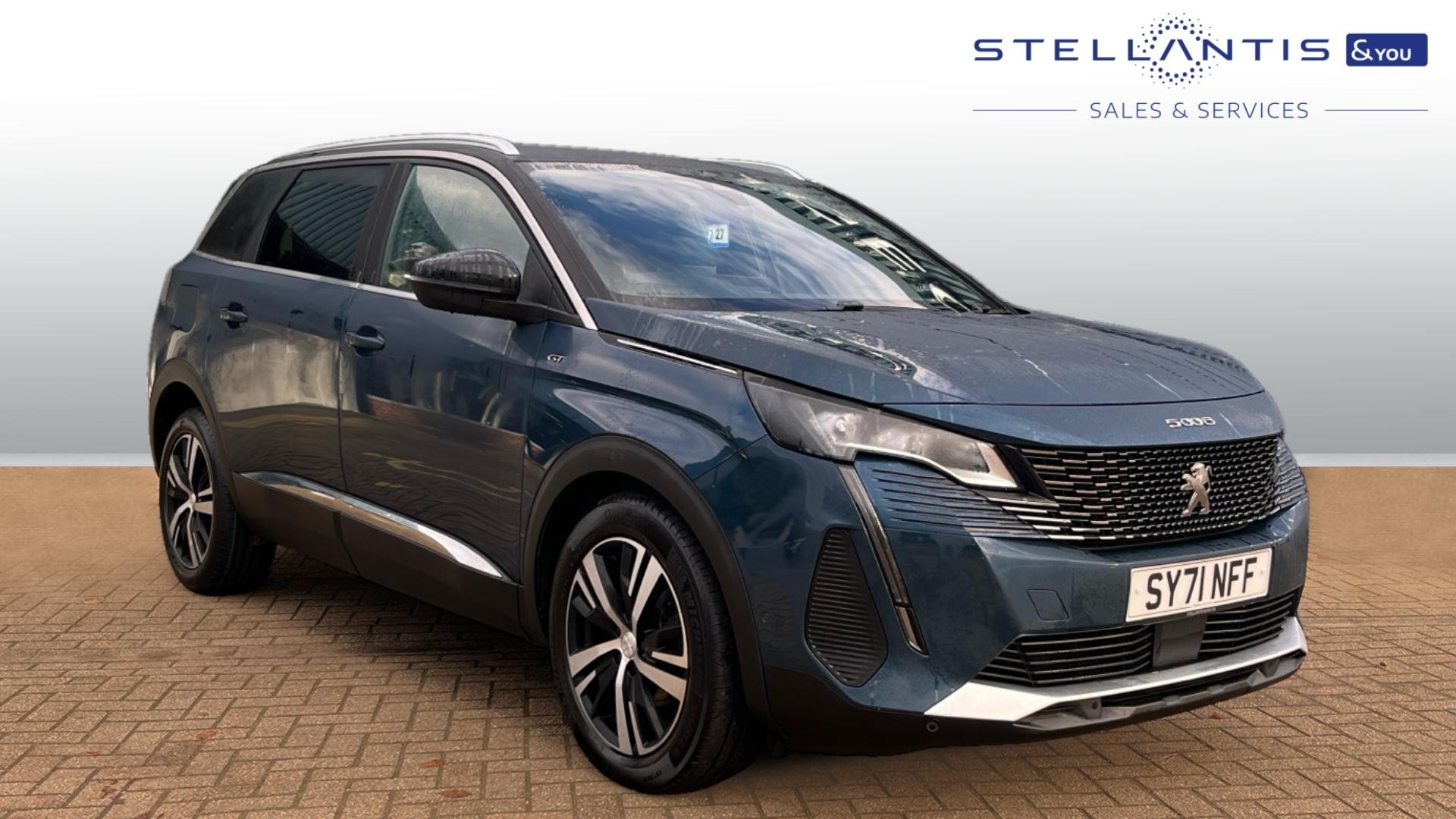 Main listing image - Peugeot 5008