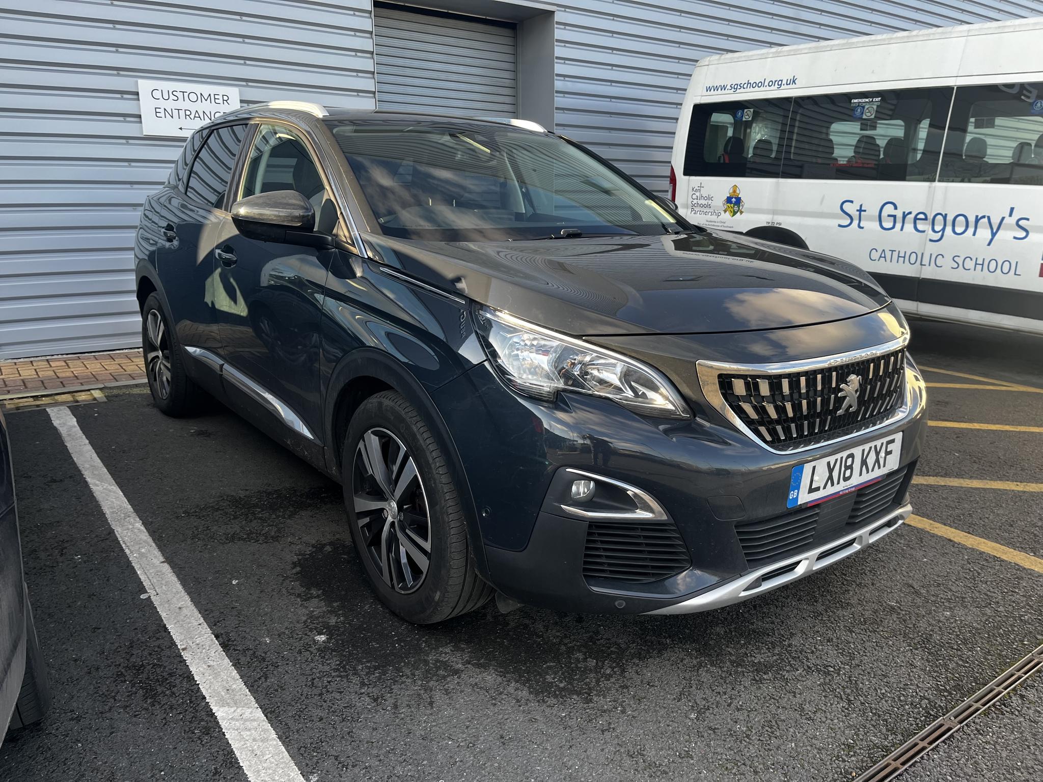 Main listing image - Peugeot 3008