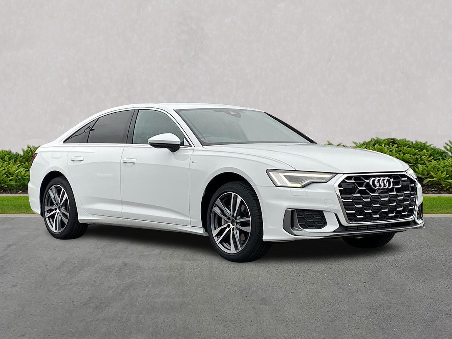 Main listing image - Audi A6