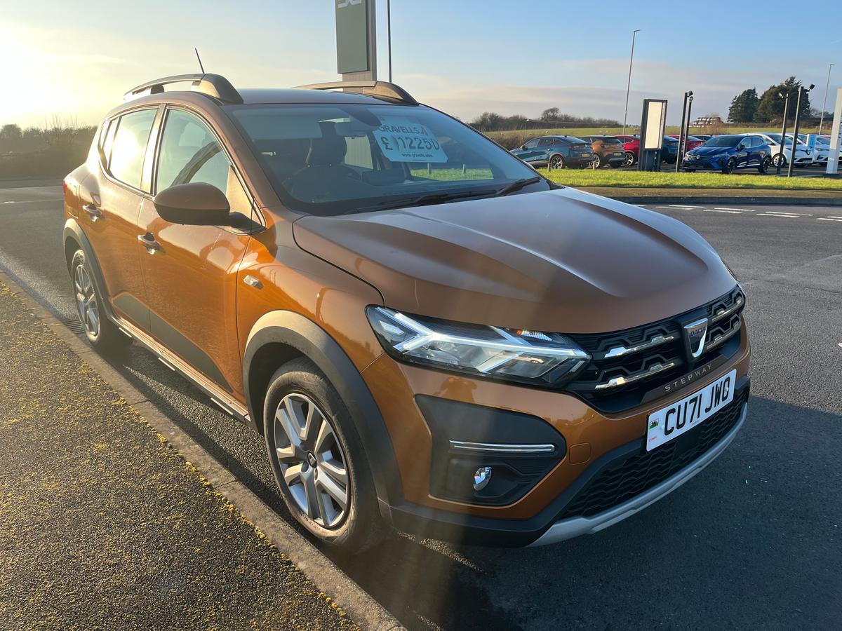 Main listing image - Dacia Sandero Stepway