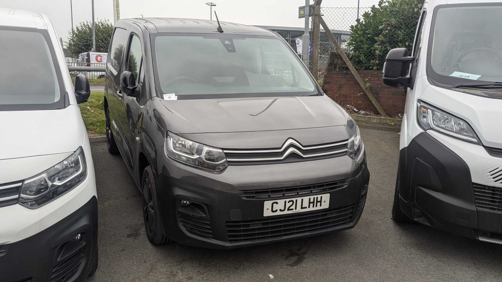 Main listing image - Citroen Berlingo Van