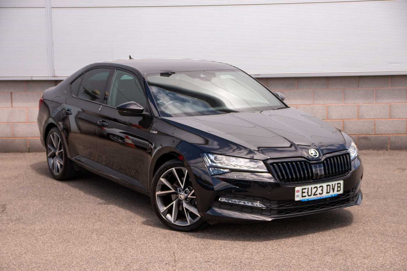 Main listing image - Skoda Superb