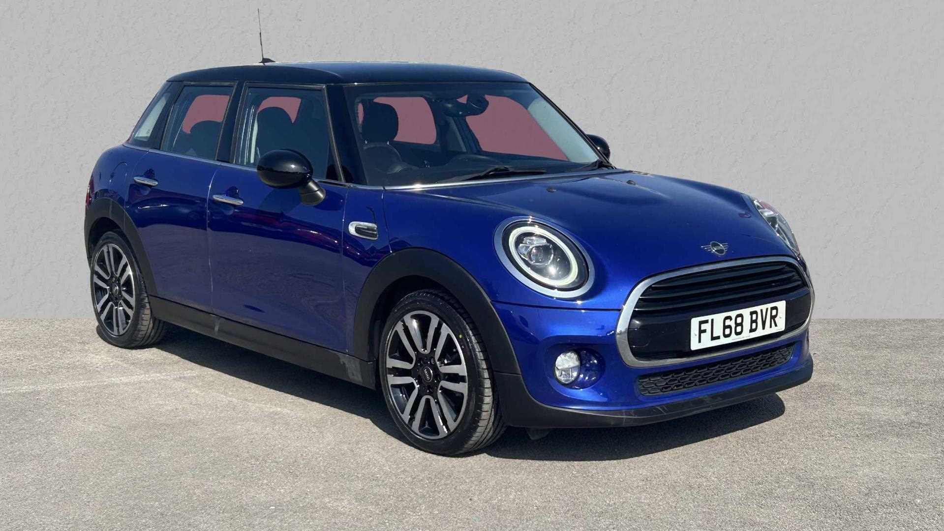 Main listing image - MINI Hatchback 5dr