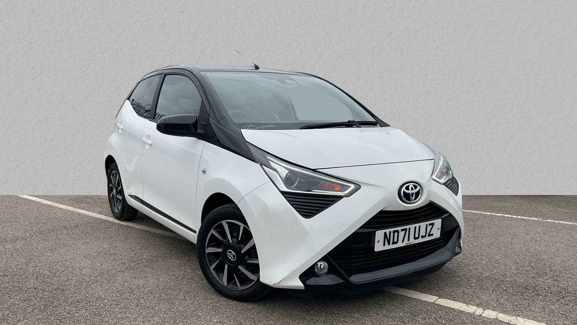 Main listing image - Toyota Aygo