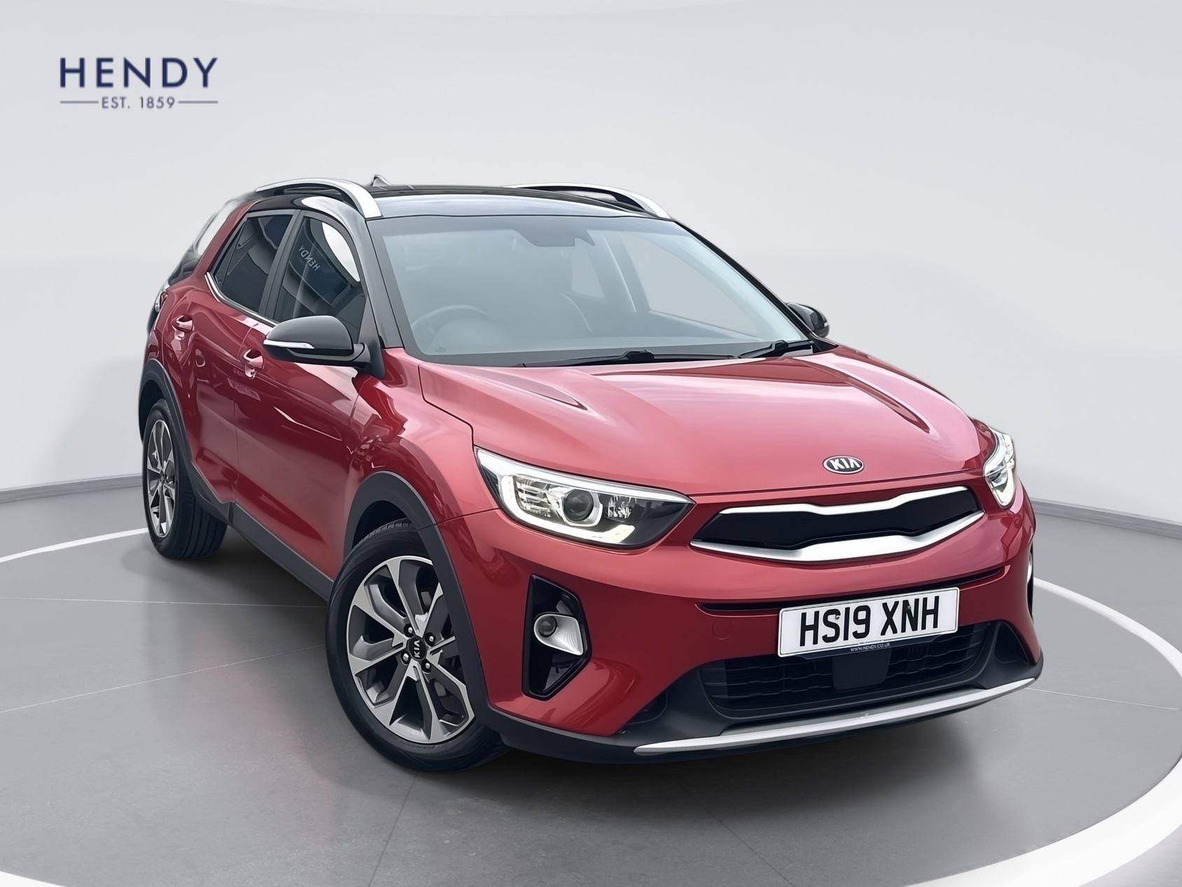 Main listing image - Kia Stonic