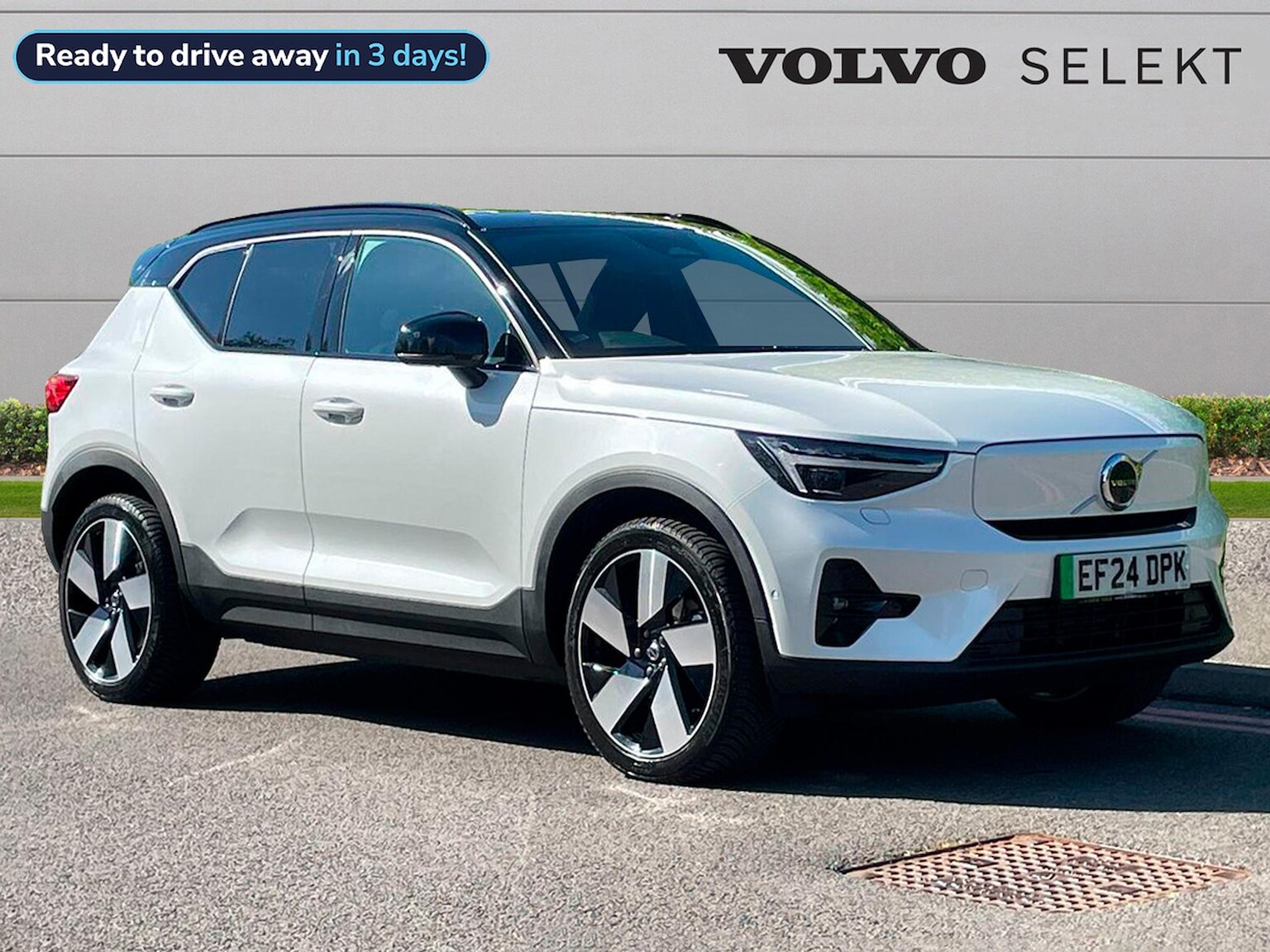 Main listing image - Volvo XC40