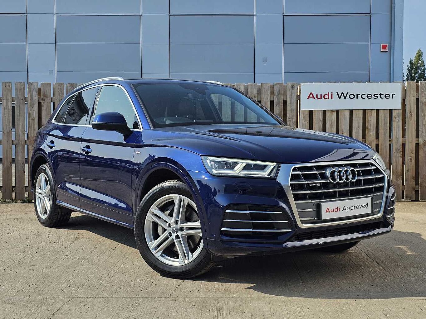 Main listing image - Audi Q5