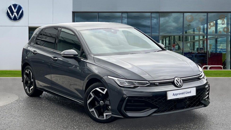 Main listing image - Volkswagen Golf