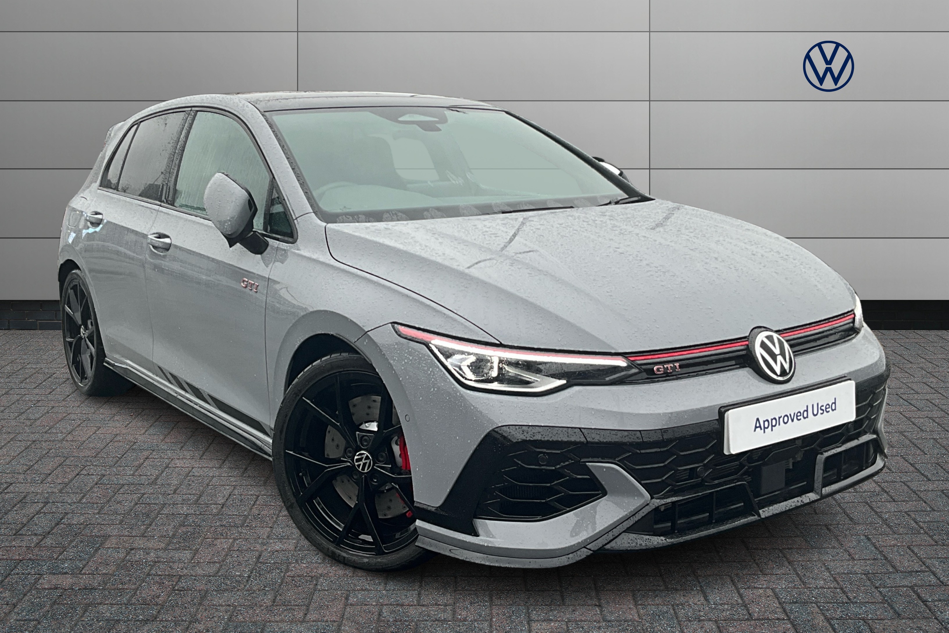 Main listing image - Volkswagen Golf GTI