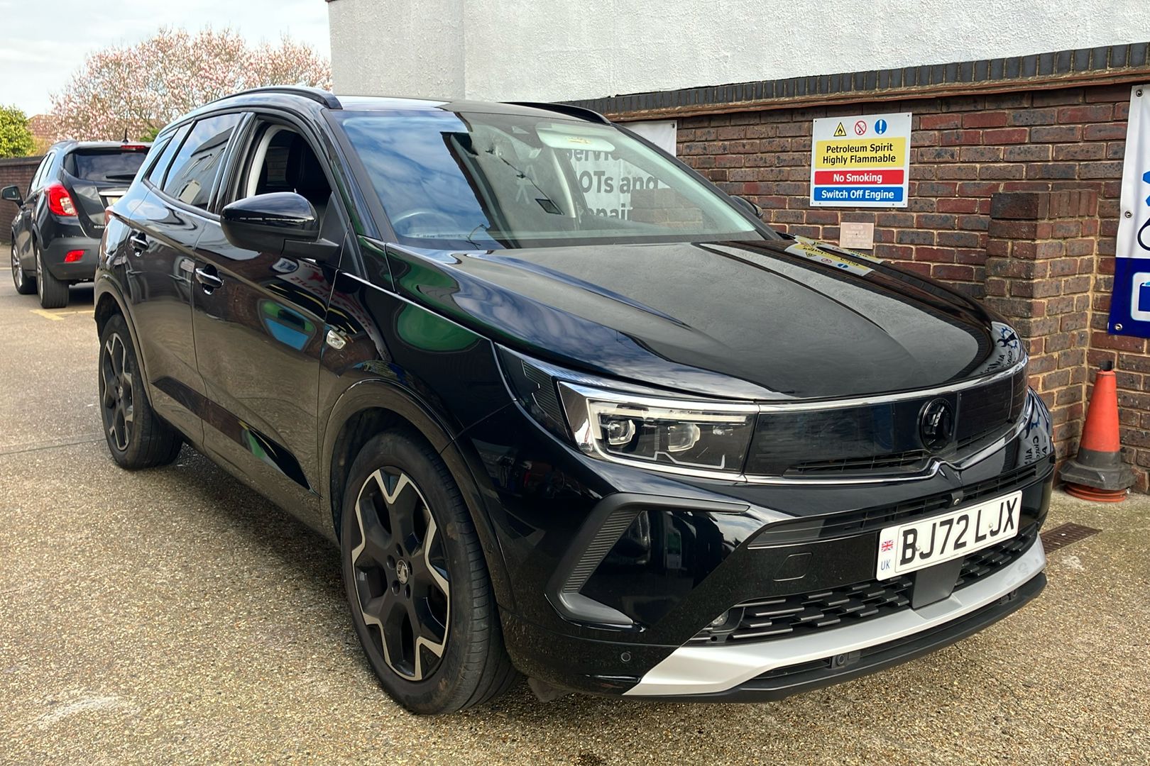 Main listing image - Vauxhall Grandland