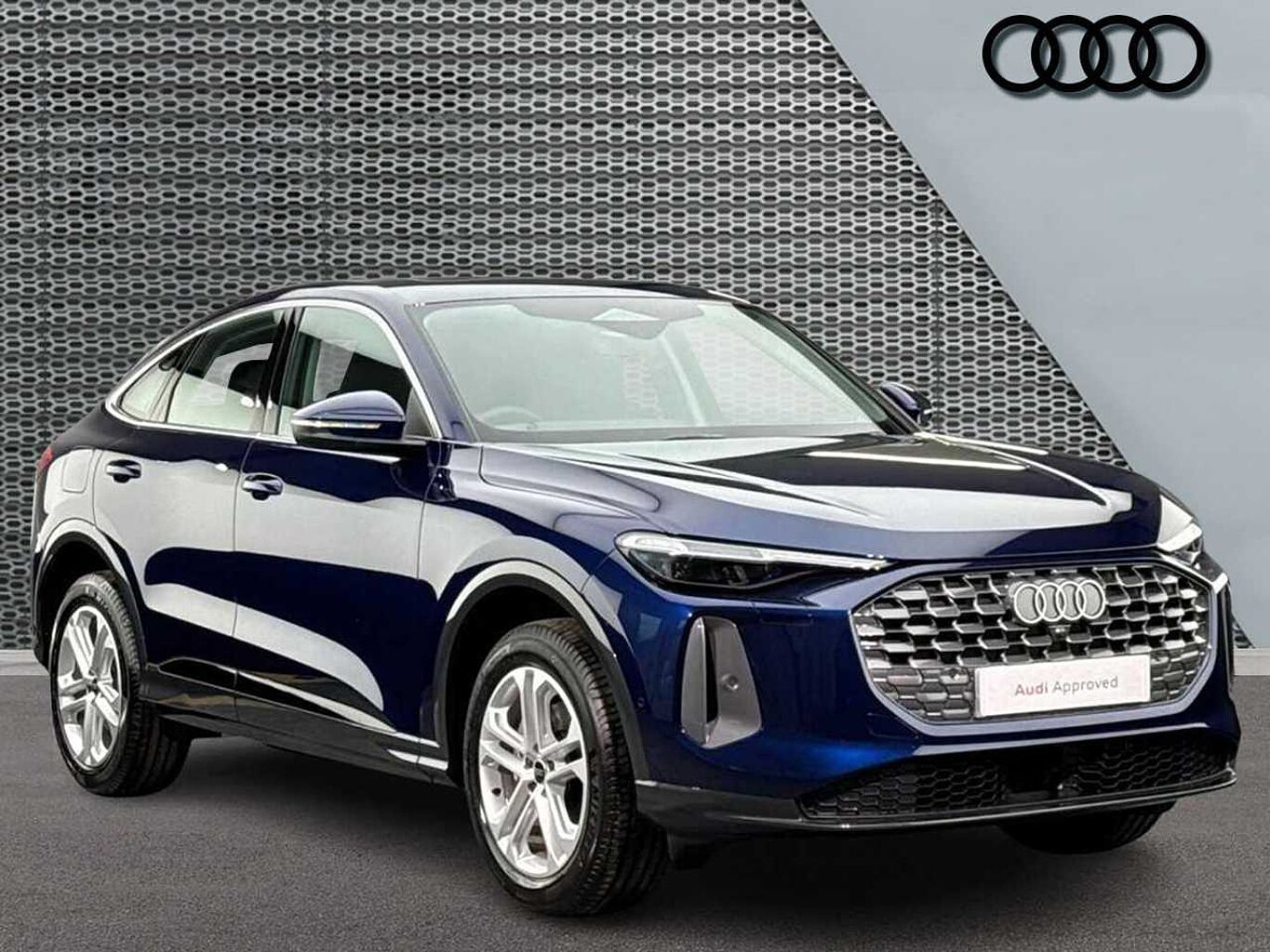 Main listing image - Audi Q5