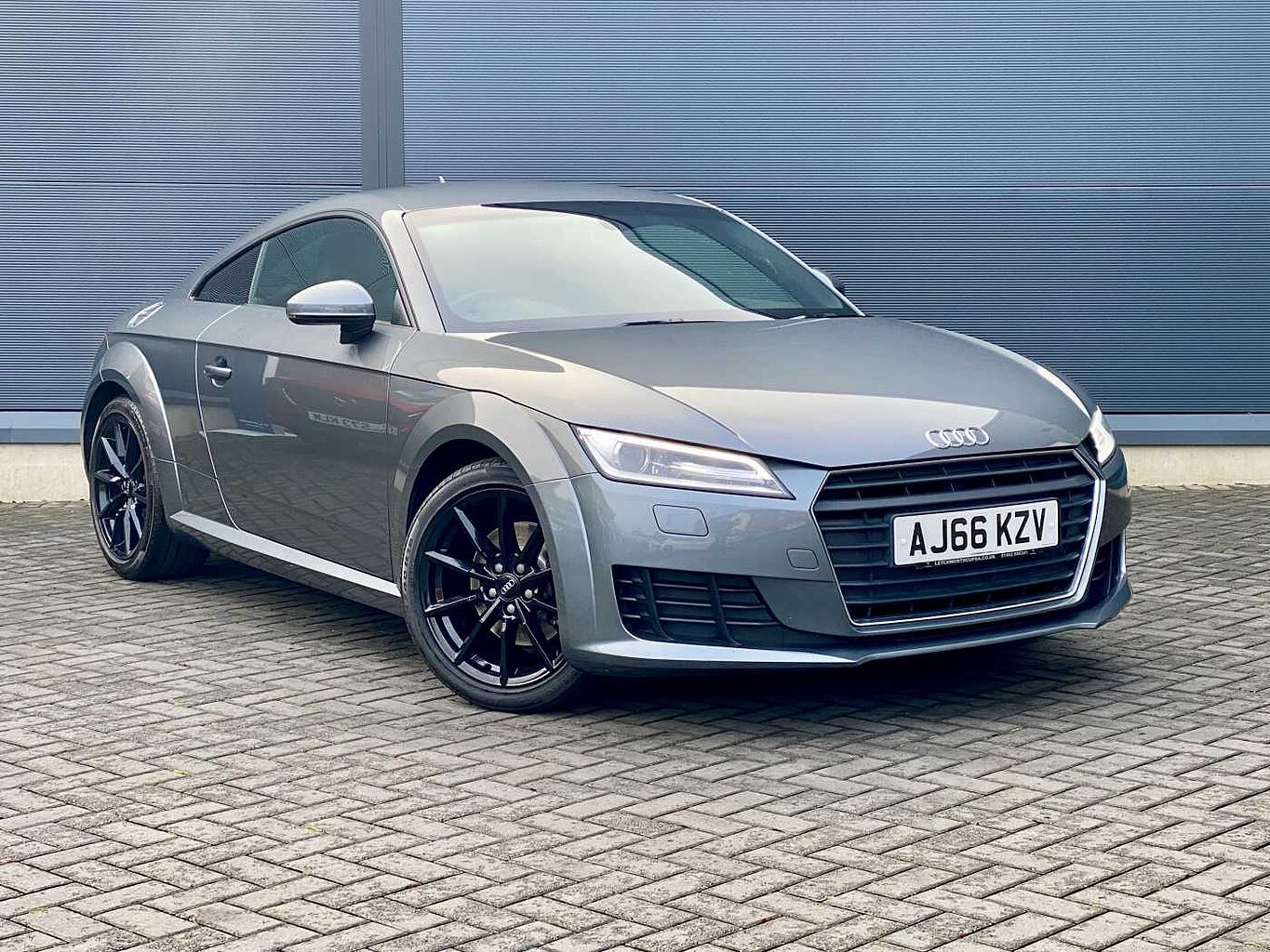 Main listing image - Audi TT