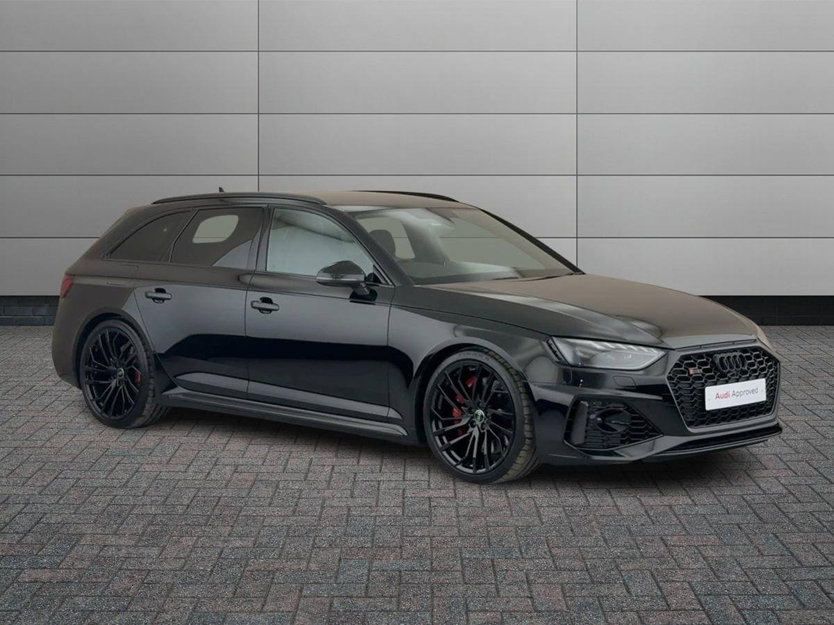 Main listing image - Audi RS4