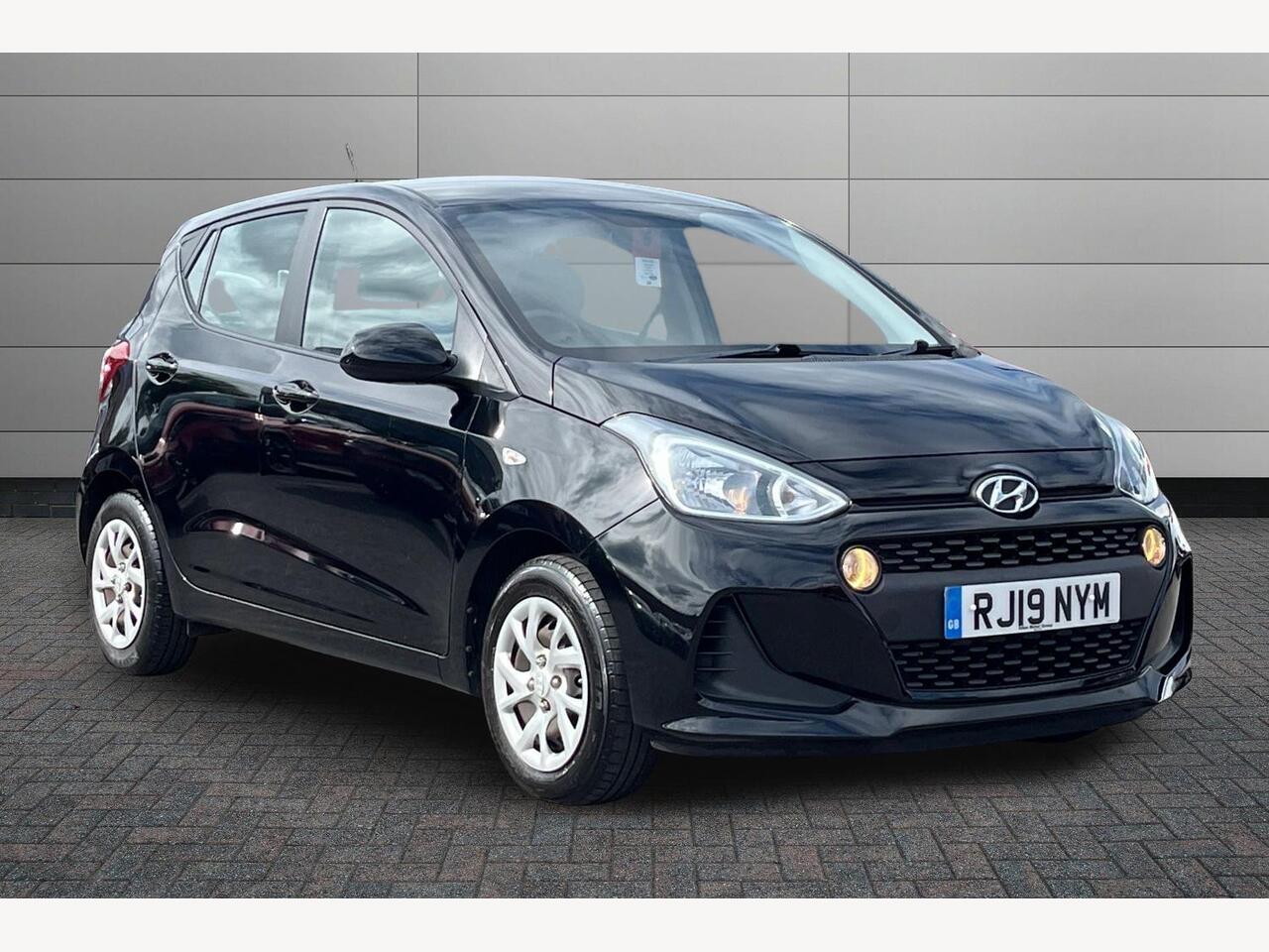 Main listing image - Hyundai i10
