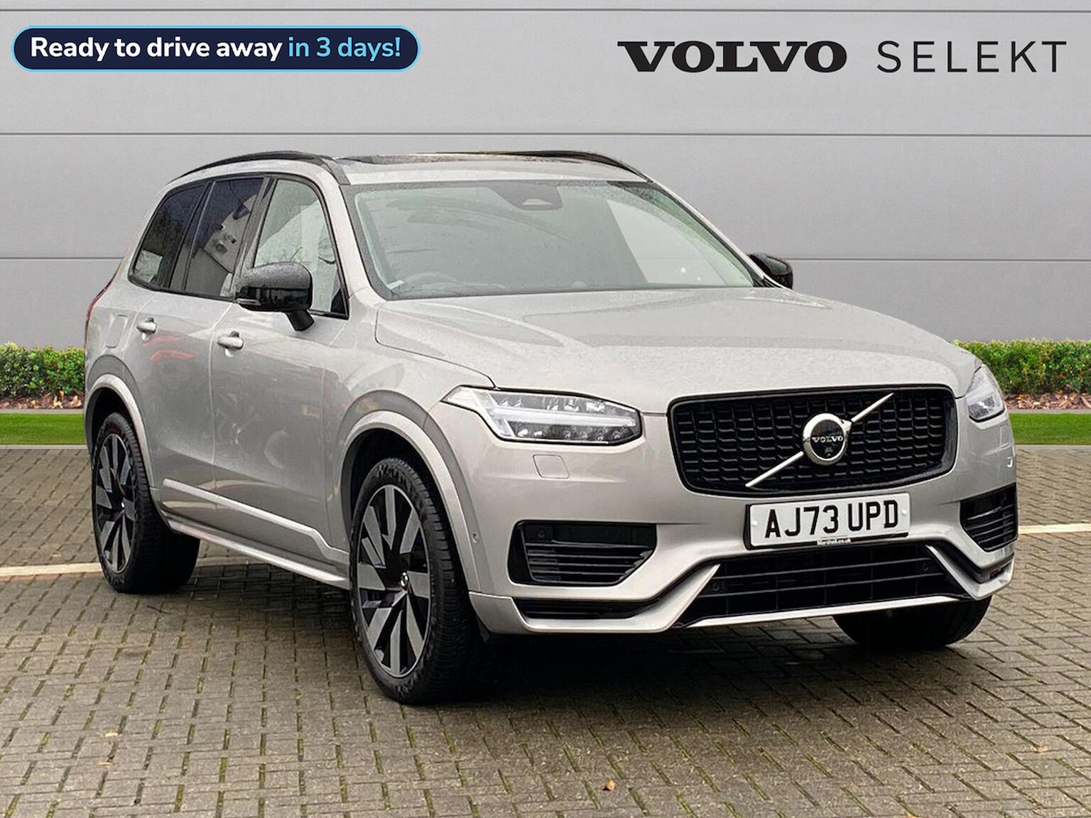 Main listing image - Volvo XC90