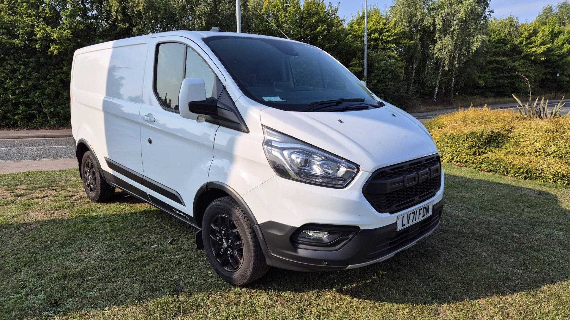 Main listing image - Ford Transit Custom