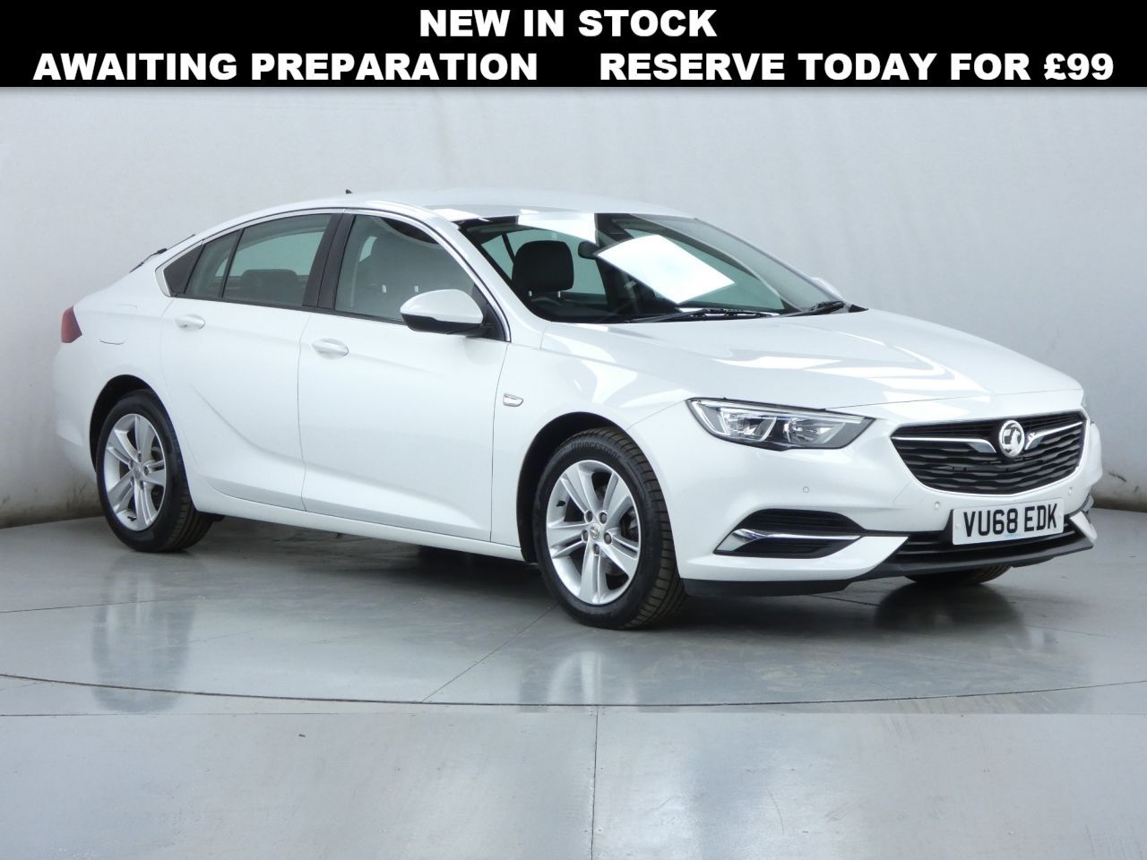 Main listing image - Vauxhall Insignia