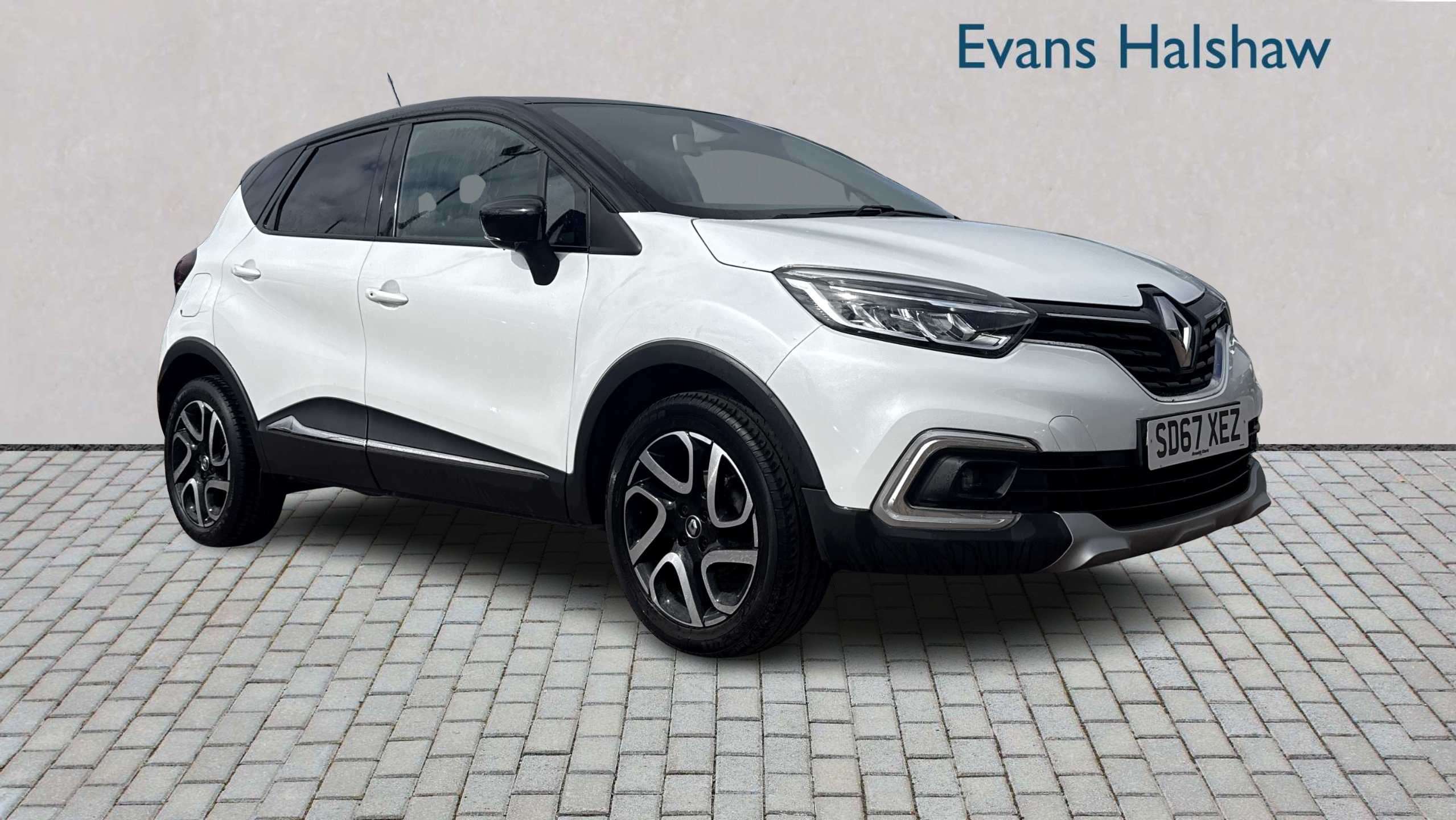 Main listing image - Renault Captur