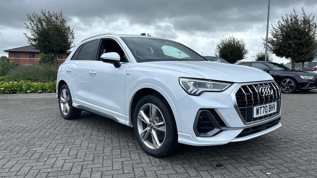 Main listing image - Audi Q3