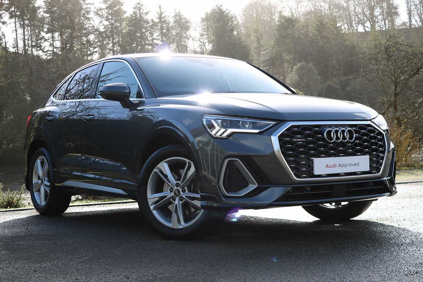 Main listing image - Audi Q3