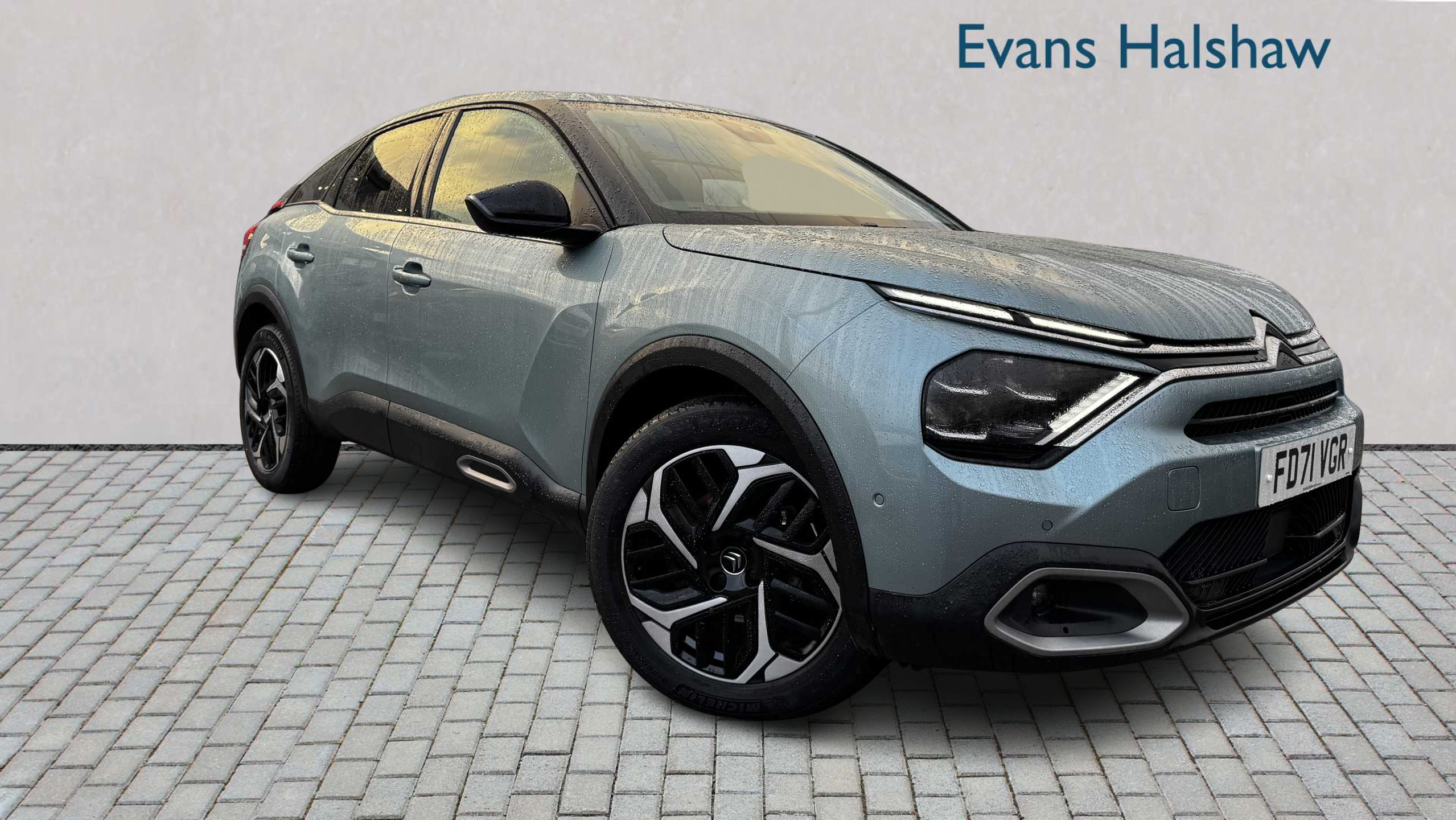 Main listing image - Citroen C4