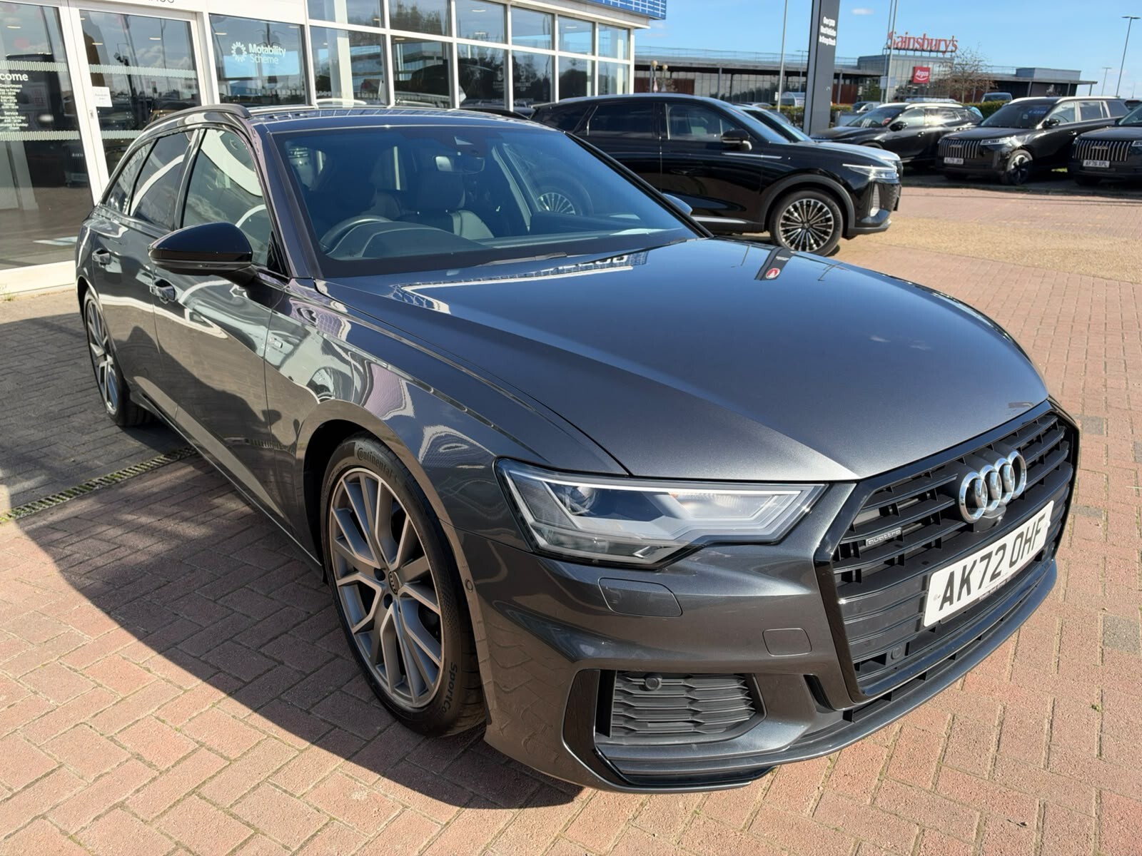 Main listing image - Audi A6