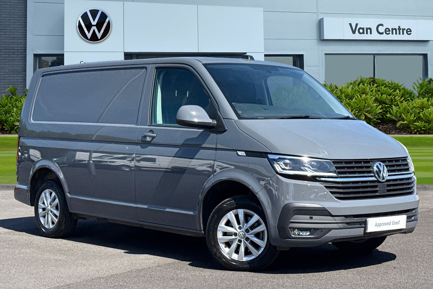 Main listing image - Volkswagen Transporter