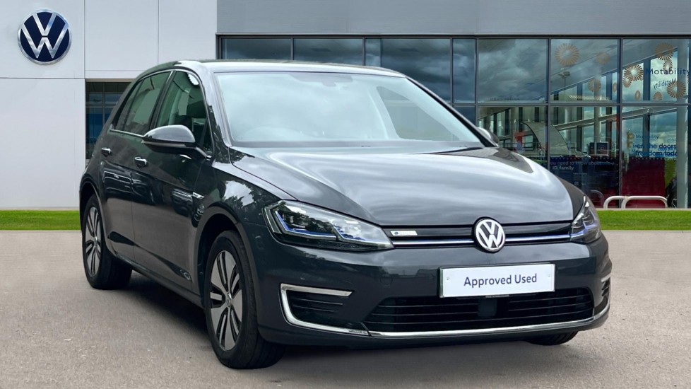 Main listing image - Volkswagen Golf